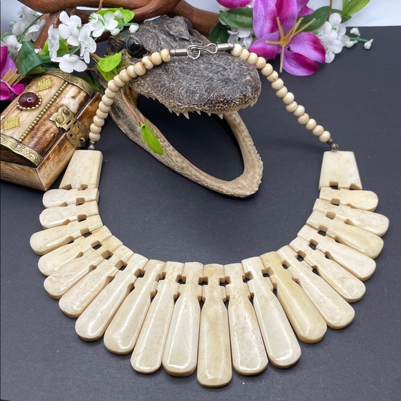 Bovine bone necklace/choker vintage C40 - Picture 1 of 7
